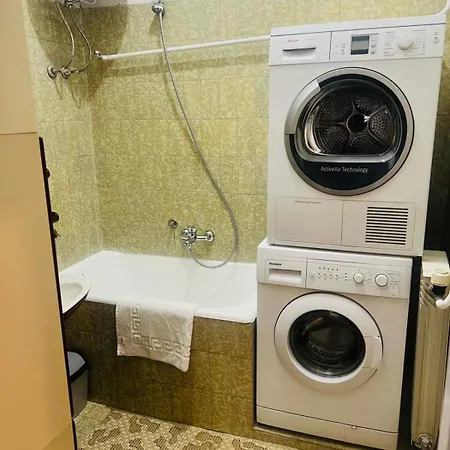 Dinas Apartment