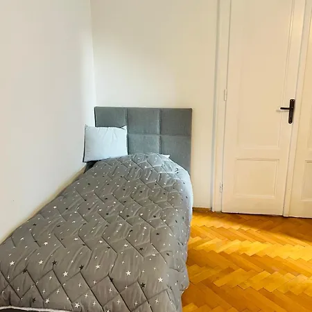 Apartman Dinas Szarajevó